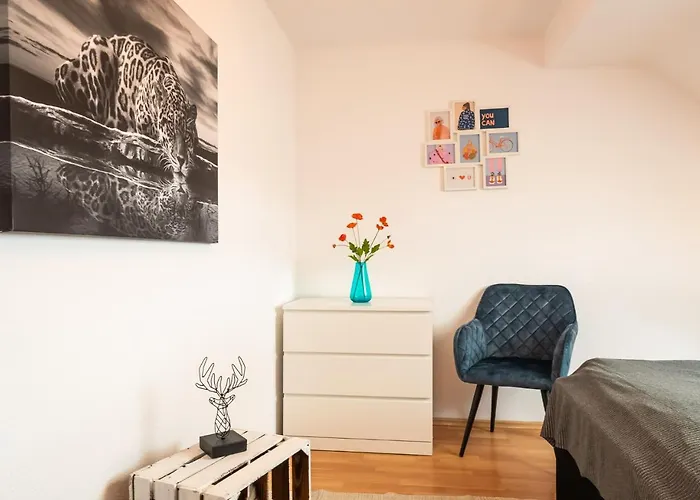 Appartement Blue Chili 19 Schoene Dachterasse Zentral Modern Bis 4 Pers Maagdenburg